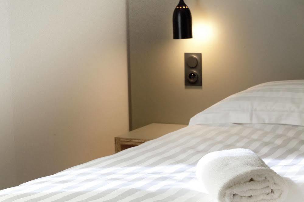 Brit Hotel Essentiel Arverne - Clermont-Ferrand Sud オービエール エクステリア 写真